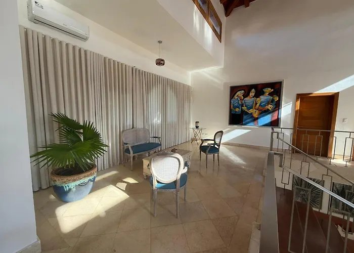 Villa At Metro Country Club